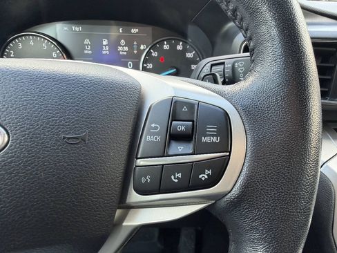 Used 2021 Ford Explorer XLT w/ Equipment Group 202A AWD/4WD image 29