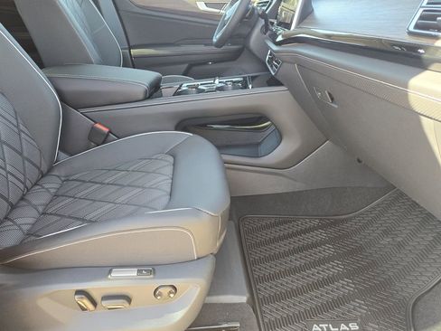 New 2026 Volkswagen Atlas SEL Premium R-Line image 12