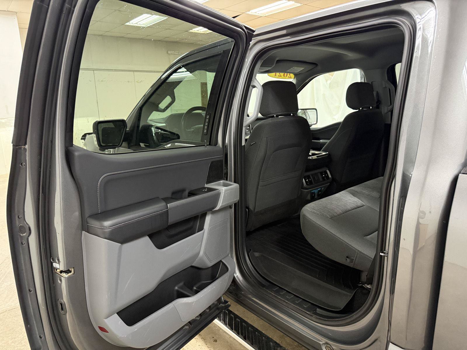 Used 2021 Ford F150 XLT w/ Equipment Group 302A High AWD/4WD image 24