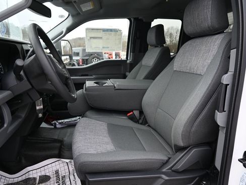 Used 2024 Ford F550 2WD SuperCab Super Duty w/ XLT Value Package image 67