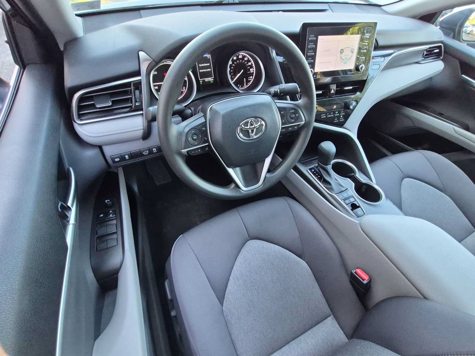 Used 2021 Toyota Camry LE FWD image 10