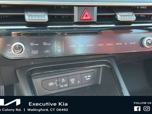 Used 2025 Kia K5 GT-Line w/ GT-Line Premium Package AWD/4WD image 18