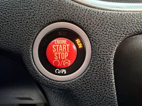 Used 2018 Dodge Charger SXT Plus image 32