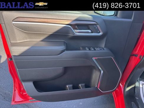 Certified 2022 Chevrolet Silverado 1500 LT AWD/4WD image 7