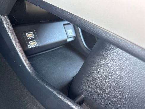 Certified 2021 Honda HR-V EX image 32
