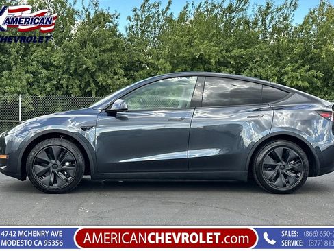 Used 2025 Tesla Model Y Long Range RWD image 7