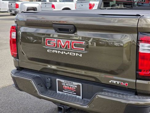 Used 2023 GMC Canyon AT4 w/ AT4 Premium Package AWD/4WD image 13