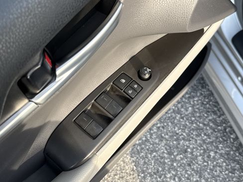 Used 2024 Toyota Camry SE w/ Convenience Package FWD image 15