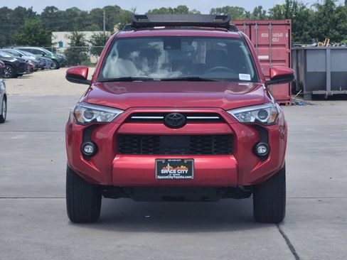 Used 2022 Toyota 4Runner SR5 RWD image 9