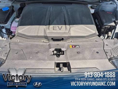 Used 2025 Hyundai Ioniq 5 SE RWD image 21
