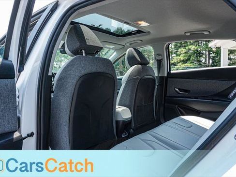 Used 2024 Hyundai Elantra Limited FWD image 40