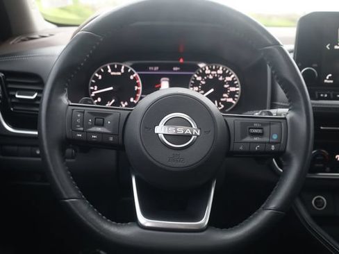 Used 2023 Nissan Rogue SL w/ SL Premium Package FWD image 14