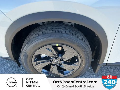 New 2026 Nissan Rogue SV FWD image 9