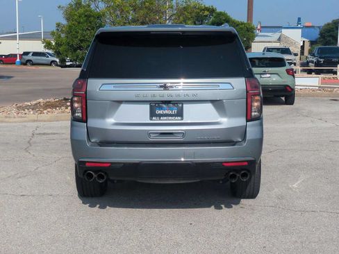 Used 2023 Chevrolet Suburban Premier w/ Premium Package AWD/4WD image 7