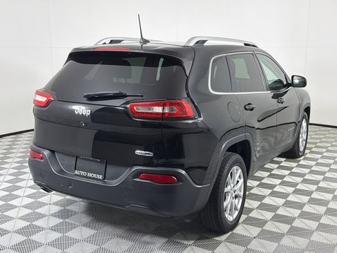 Used 2018 Jeep Cherokee Latitude Plus FWD image 5