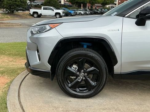 Used 2021 Toyota RAV4 XSE w/ XSE Grade Weather Package AWD/4WD image 12