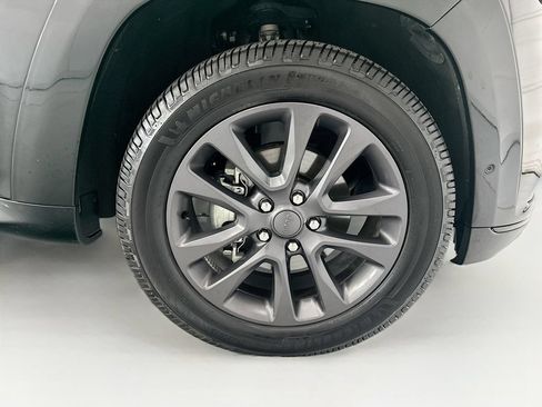 Used 2019 Jeep Grand Cherokee High Altitude RWD image 31