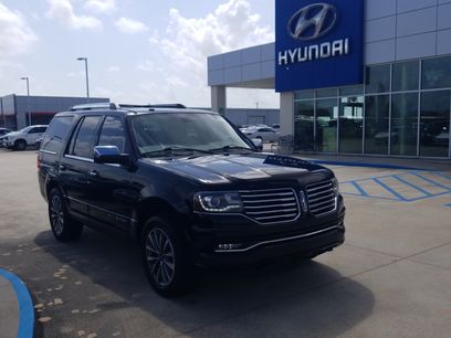 Used 2017 Lincoln Navigator Select