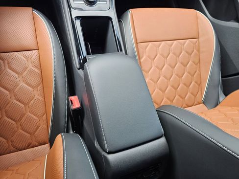 New 2026 Volkswagen Tiguan SEL R-Line AWD/4WD image 23