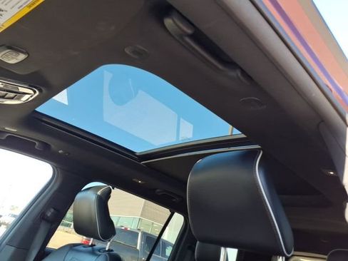 Used 2022 Jeep Grand Cherokee L Summit w/ Luxury Tech Group V image 13