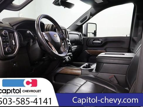 Used 2020 Chevrolet Silverado 2500 High Country w/ Technology Package AWD/4WD image 13