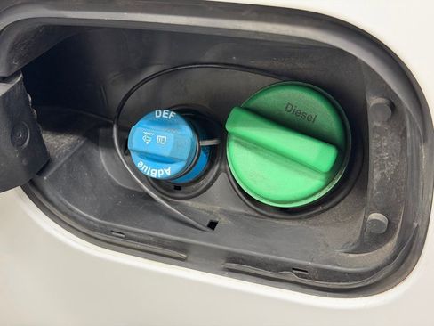 Certified 2021 Chevrolet Silverado 2500 LTZ image 30