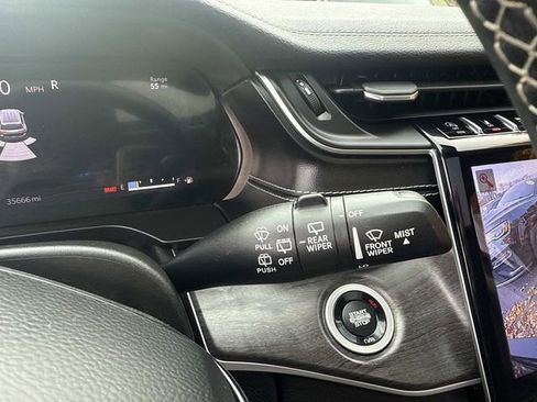 Used 2021 Jeep Grand Cherokee L Limited image 34