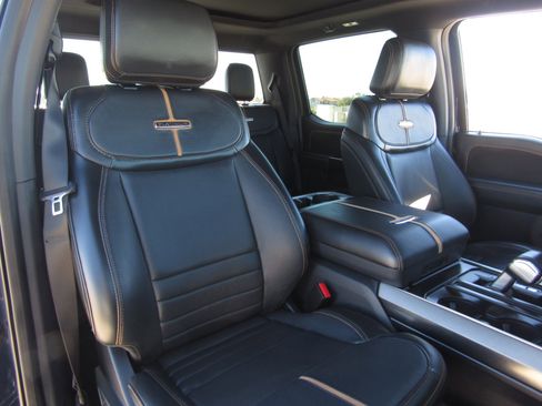 Used 2023 Ford F150 Platinum image 11