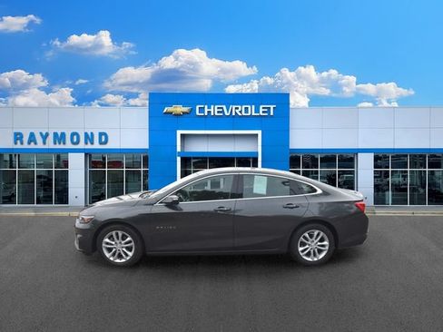 Certified 2018 Chevrolet Malibu LT w/ LPO, Convenience Package 2 FWD image 6