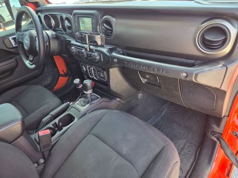 Used 2018 Jeep Wrangler Unlimited Sport S image 15