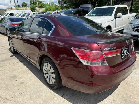 Used 2011 Honda Accord LX image 6