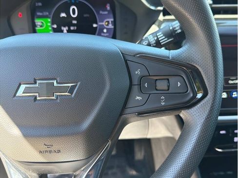 Used 2023 Chevrolet Bolt EUV LT w/ Driver Confidence Package FWD image 10