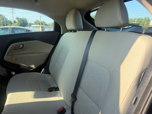 Used 2012 Kia Rio LX FWD image 12