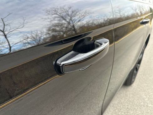 Used 2022 Ford Expedition Max Limited image 12