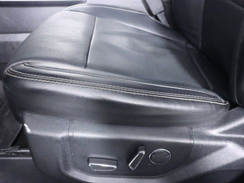 Used 2017 Ford F350 Lariat w/ Lariat Ultimate Package image 38