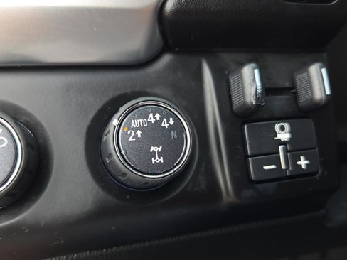 Used 2019 Chevrolet Tahoe Premier AWD/4WD image 29