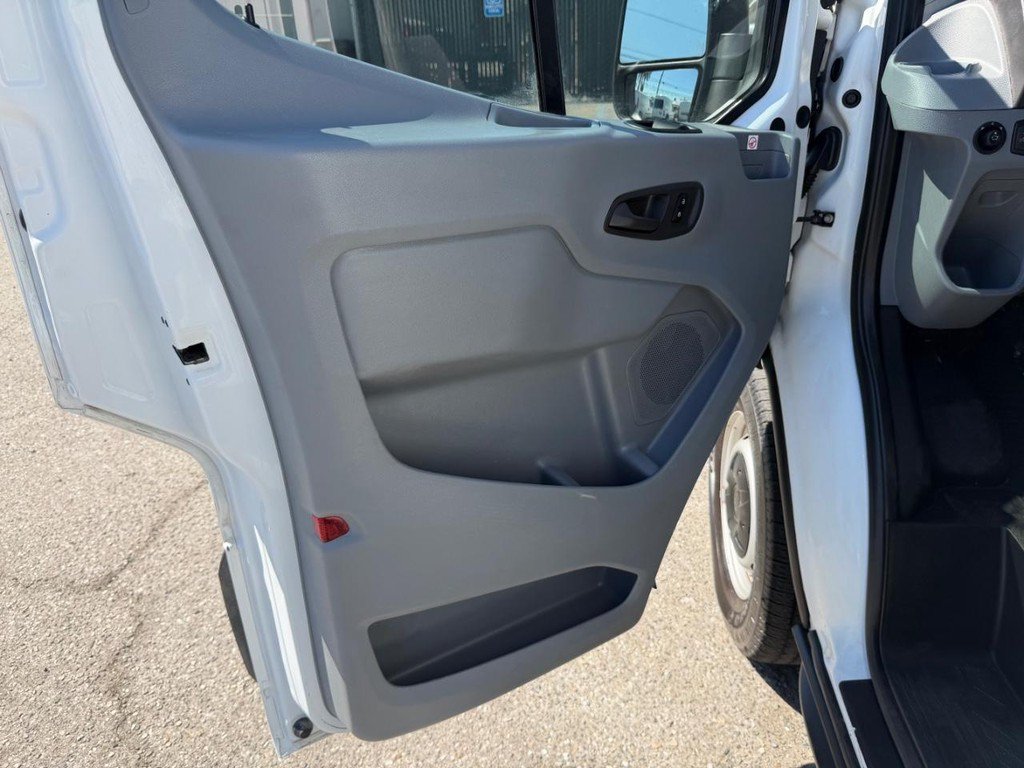 Used 2019 Ford Transit 150 148 Low Roof RWD image 21