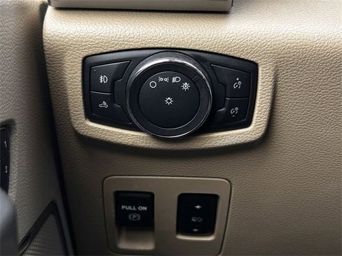 Used 2018 Ford F150 Lariat image 24