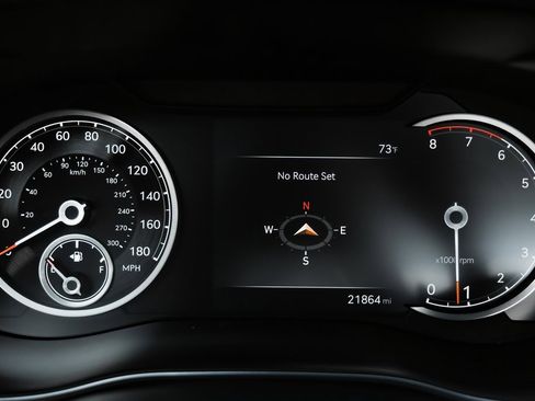 Used 2023 Genesis G70 2.0T image 24