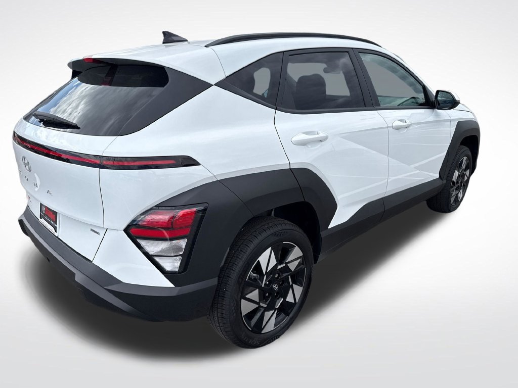 Used 2025 Hyundai Kona SEL AWD/4WD image 6