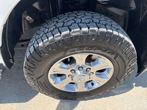 Used 2024 RAM 2500 Big Horn AWD/4WD image 13