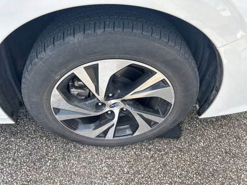 Used 2020 Subaru Legacy Premium image 13