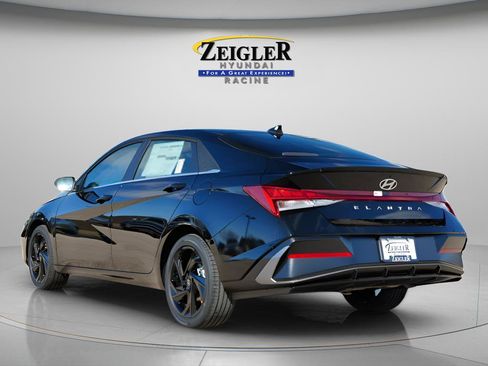 New 2026 Hyundai Elantra SEL Sport Premium FWD image 6