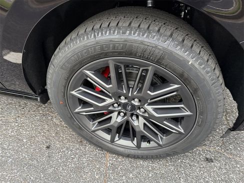 New 2025 Ford Expedition Max Platinum w/ Stealth Performance Package image 12