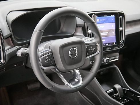 Certified 2023 Volvo C40 P8 Recharge Ultimate image 13