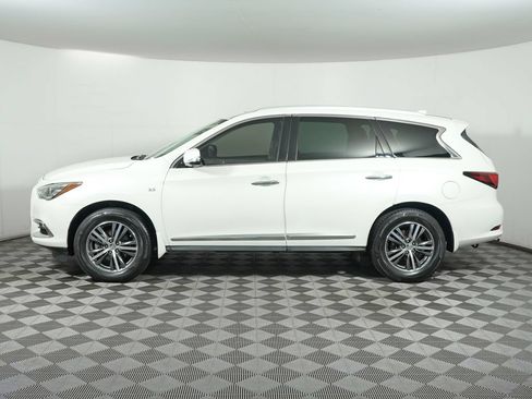 Used 2019 INFINITI QX60 Luxe w/ Essential Package AWD/4WD image 2