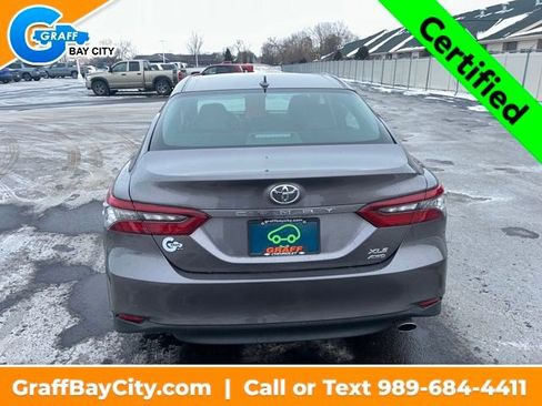 Used 2023 Toyota Camry XLE image 4