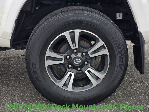 Used 2019 Toyota Tacoma TRD Sport AWD/4WD image 20