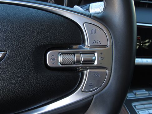 Used 2024 Genesis GV70 2.5T w/ Advanced Package image 29