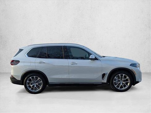 Certified 2026 BMW X5 xDrive50e w/ Premium Package image 4